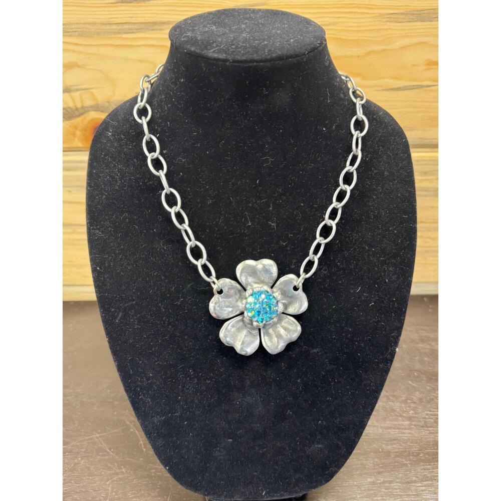 NEW ART BY AMY LABBE women's flower sparkle necklace in silver/turquoise